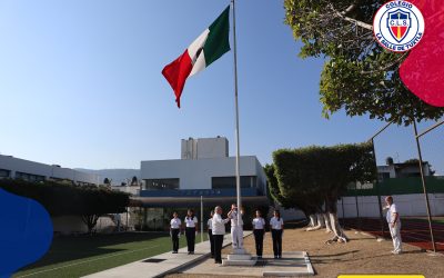 Más si osare un extraño enemigo, profanar con su planta su suelo 🇲🇽